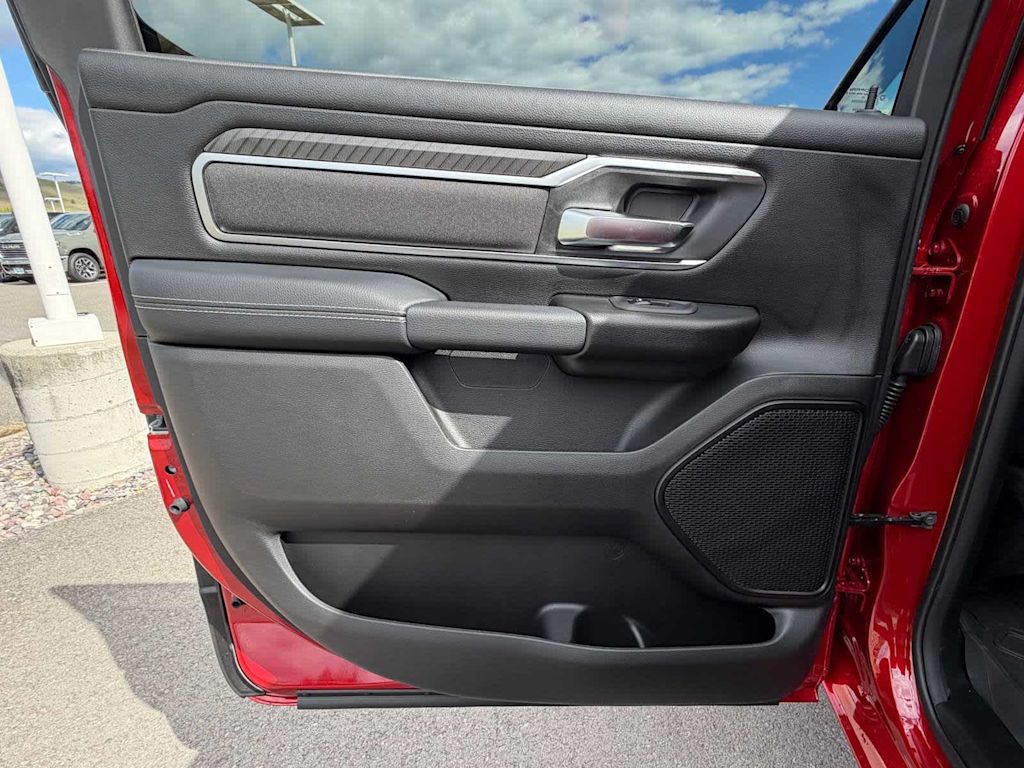 Thumbnail: 2026 RAM 1500 - 45