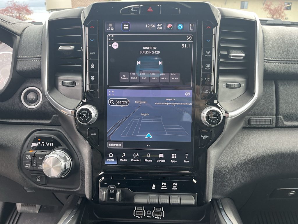 Thumbnail: 2025 RAM 1500 - 15