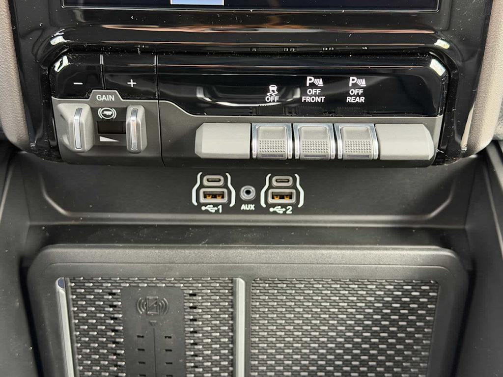 Thumbnail: 2026 RAM 1500 - 27