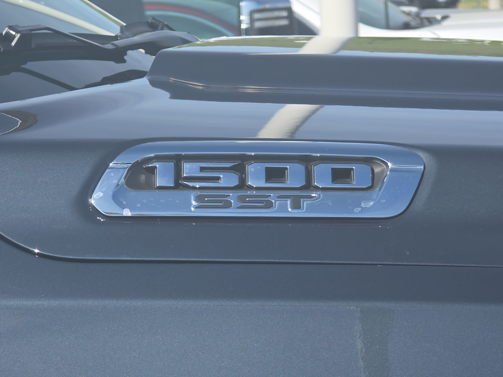 Thumbnail: 2025 RAM 1500 - 7