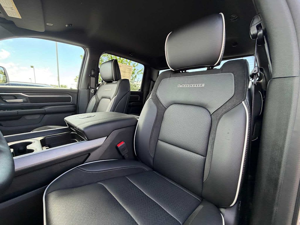 Thumbnail: 2026 RAM 1500 - 8
