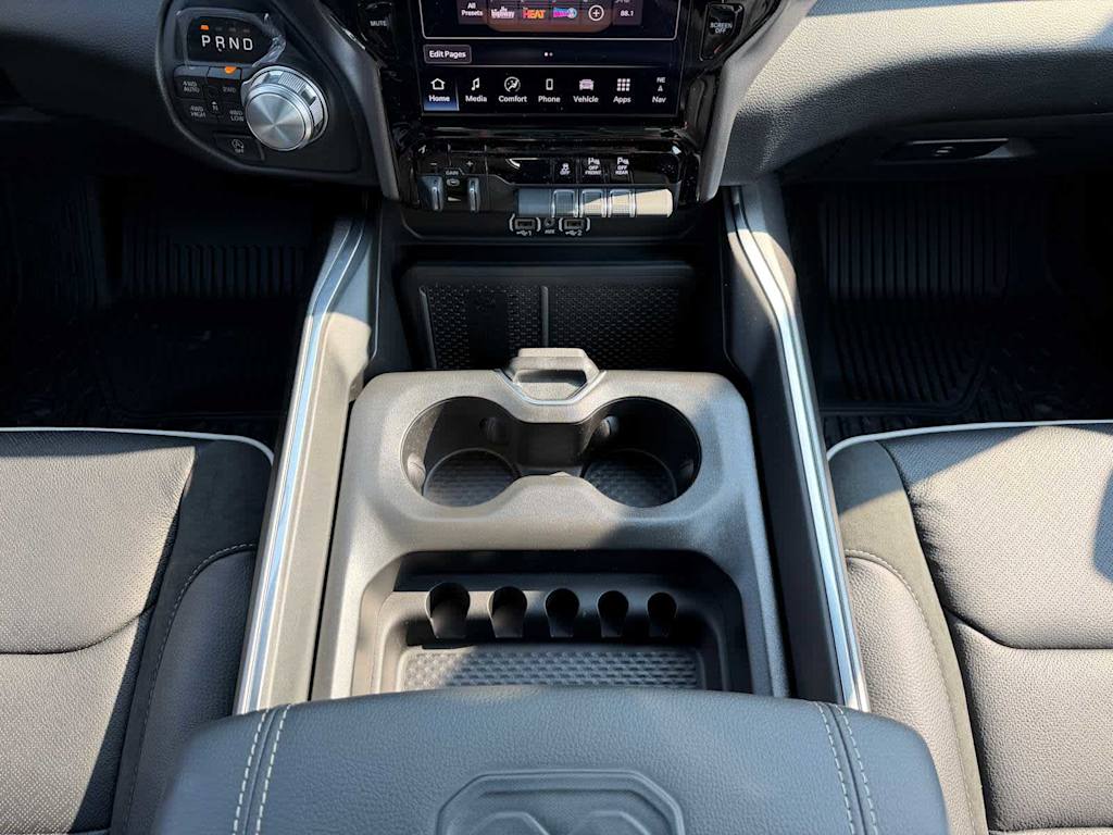 Thumbnail: 2026 RAM 1500 - 32