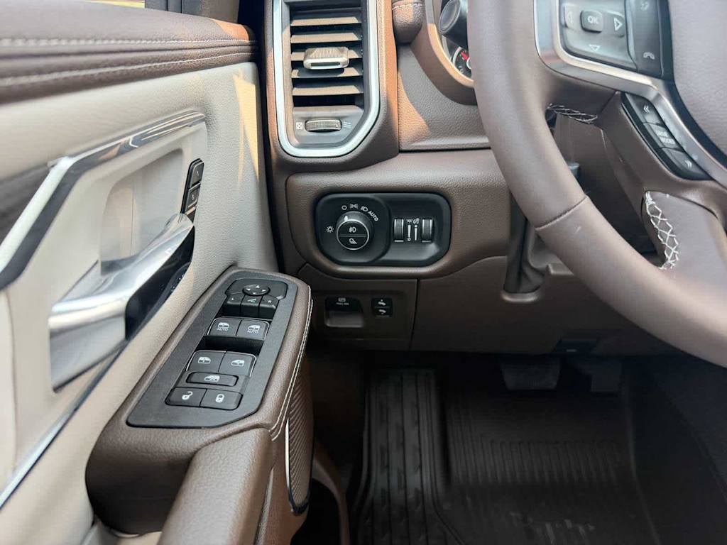 Thumbnail: 2026 RAM 1500 - 20