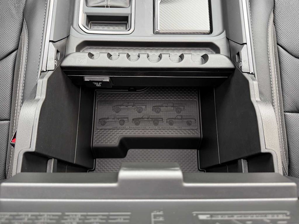 Thumbnail: 2026 RAM 1500 - 28