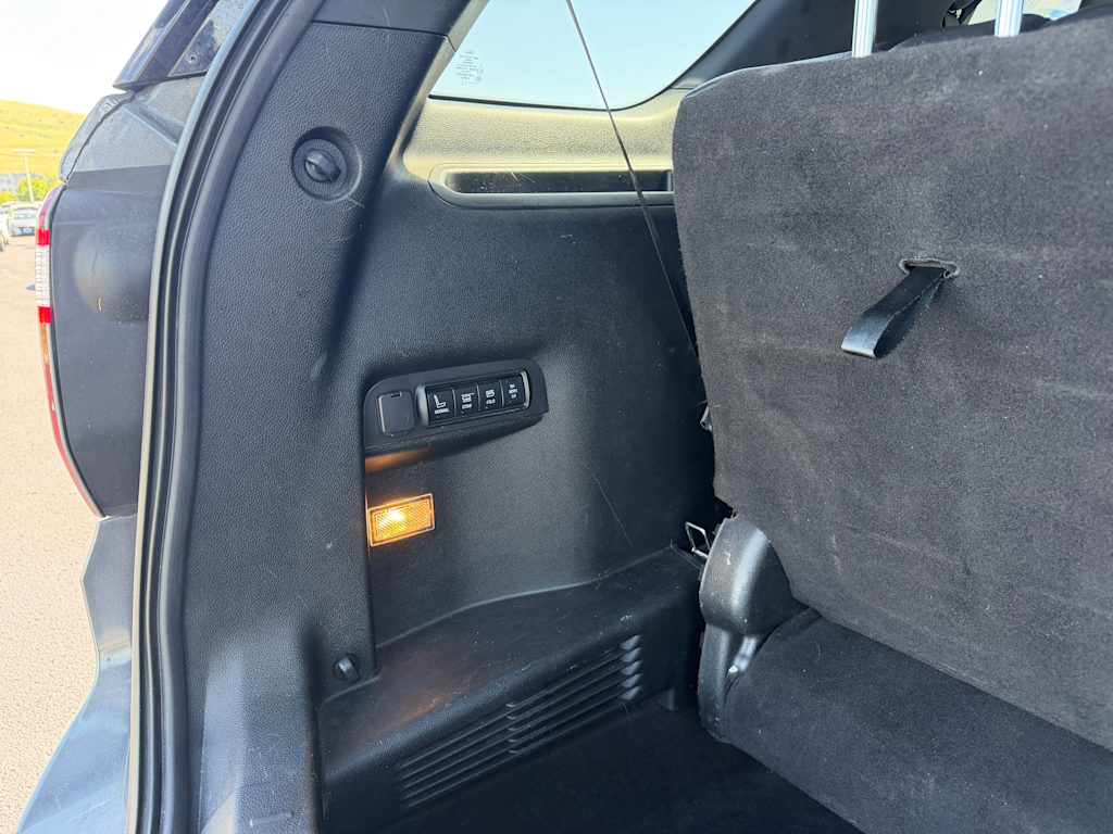 Thumbnail: 2019 Ford Explorer - 16