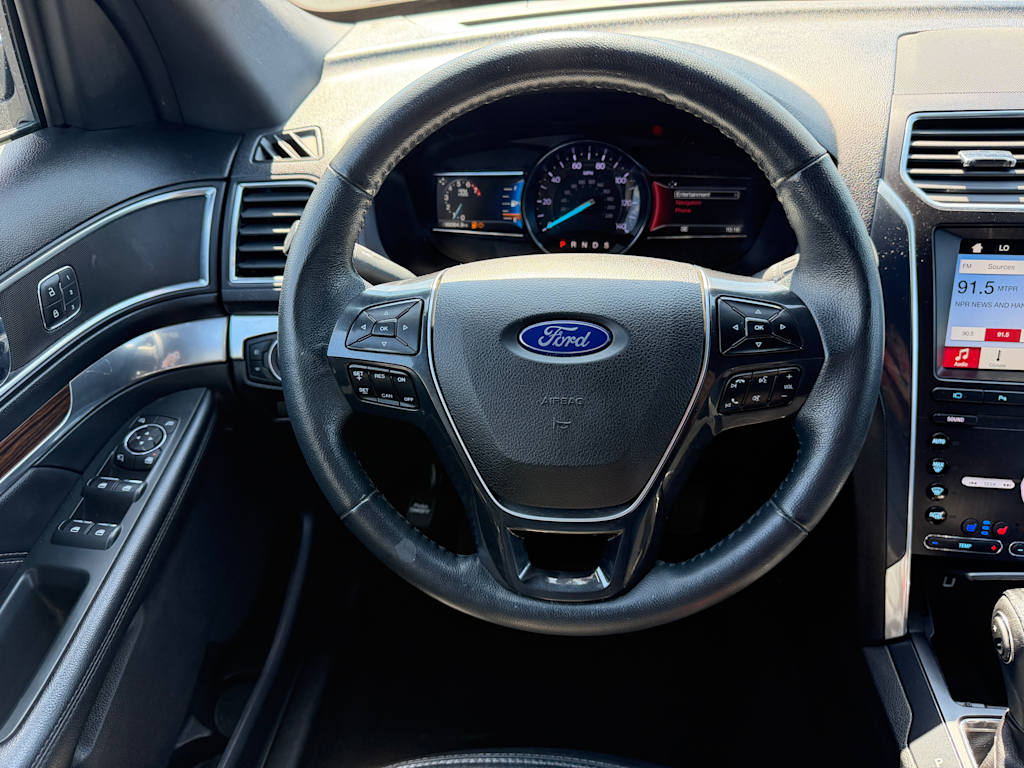 Thumbnail: 2019 Ford Explorer - 6