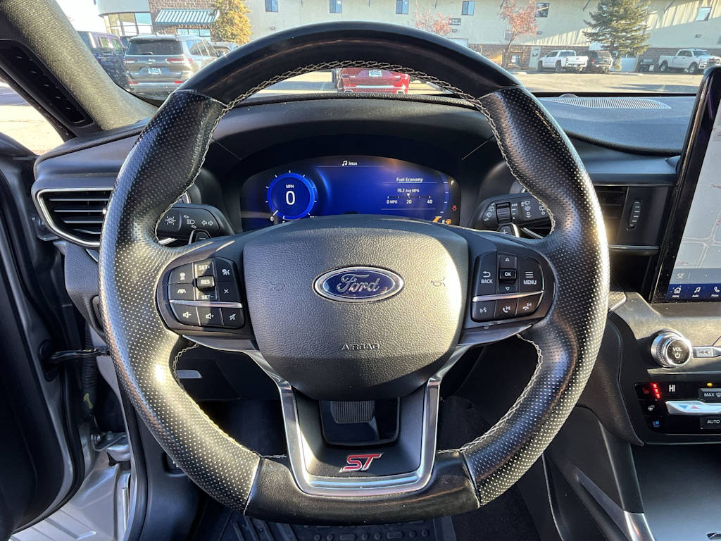 Thumbnail: 2020 Ford Explorer - 14