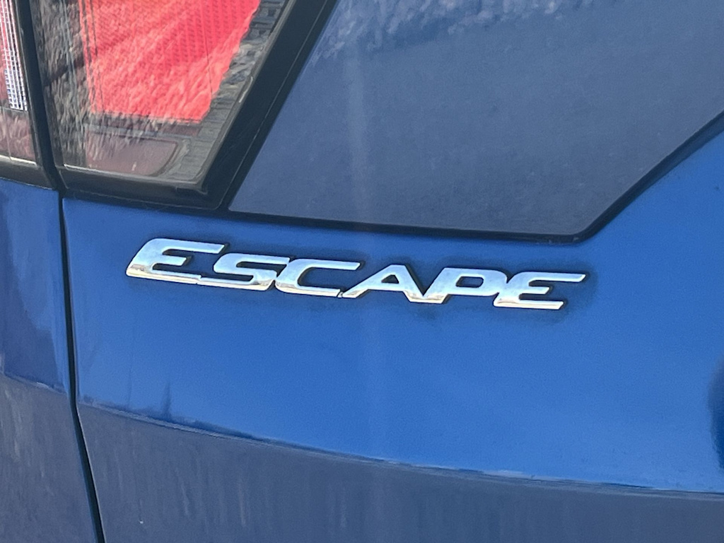 Thumbnail: 2017 Ford Escape - 7