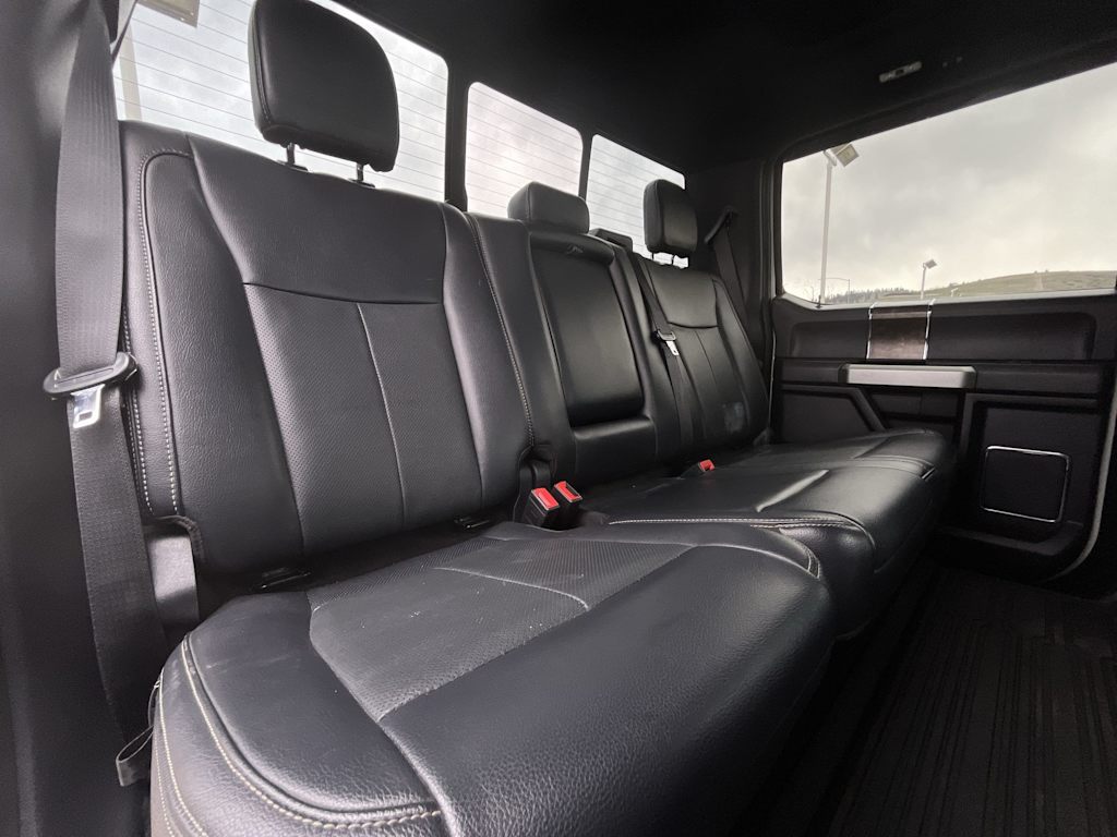 2022 Ford F-350 Lariat 11