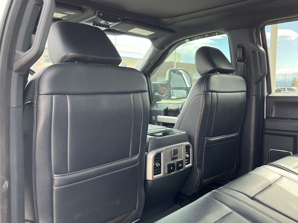 2022 Ford F-350 Lariat 12