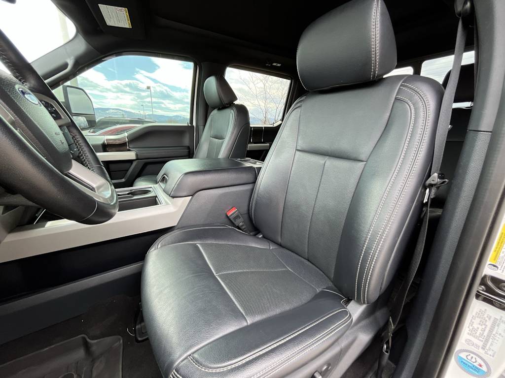 2022 Ford F-350 Lariat 10