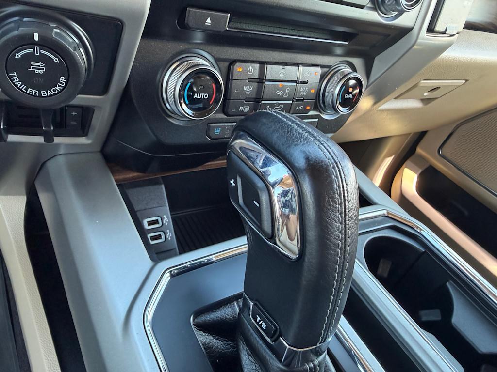 Thumbnail: 2017 Ford F-150 - 11