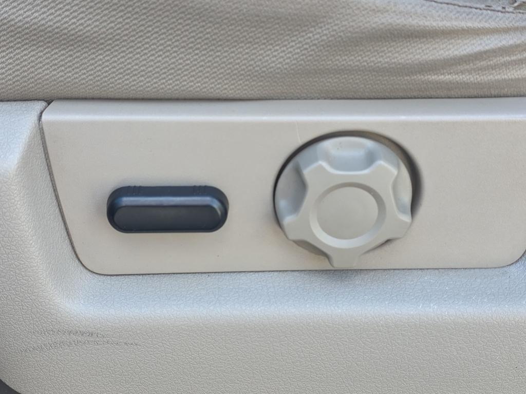 Thumbnail: 2010 Ford F-150 - 21