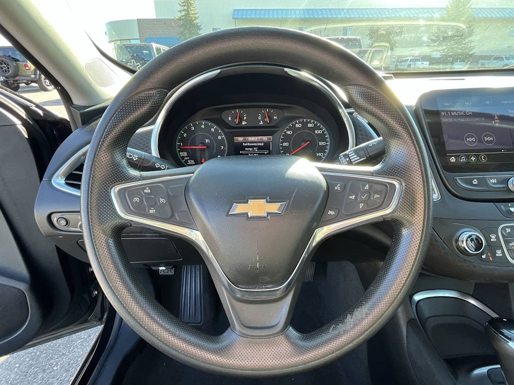 Thumbnail: 2020 Chevrolet Malibu - 14