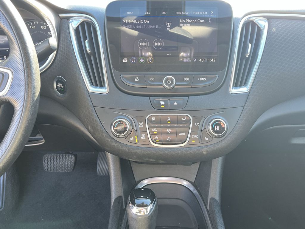 Thumbnail: 2020 Chevrolet Malibu - 15