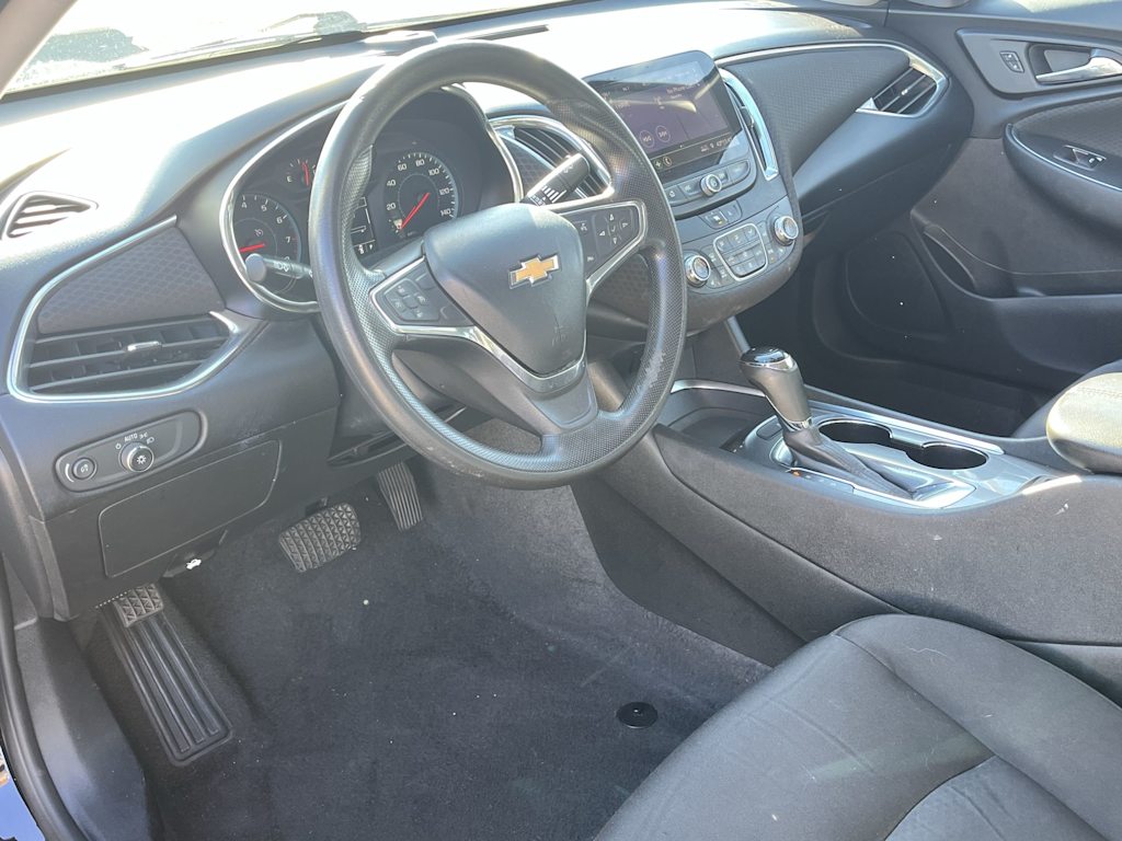 Thumbnail: 2020 Chevrolet Malibu - 2