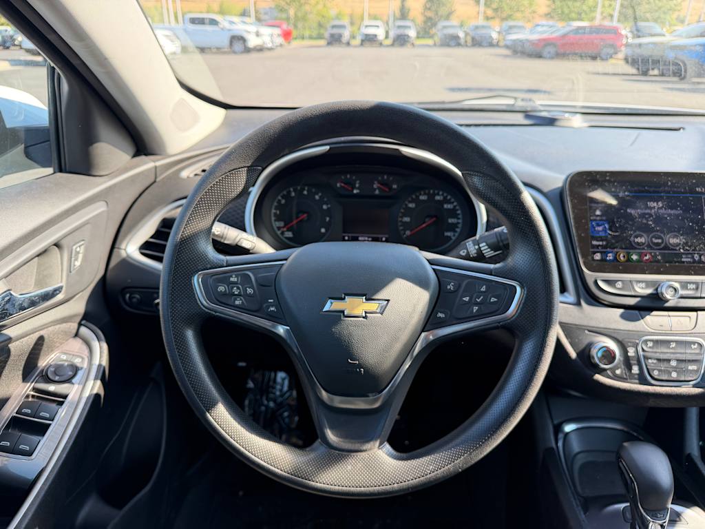 Thumbnail: 2024 Chevrolet Malibu - 6