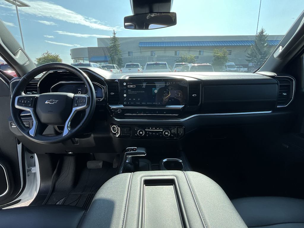 Thumbnail: 2022 Chevrolet Silverado 1500 - 10