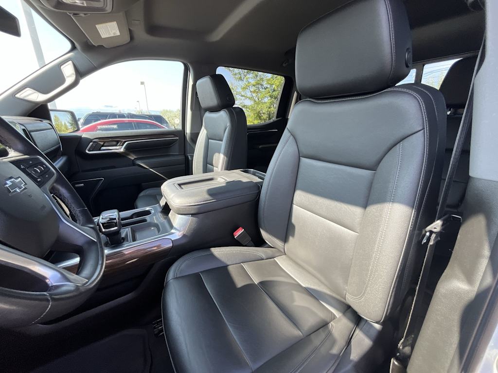 Thumbnail: 2022 Chevrolet Silverado 1500 - 11