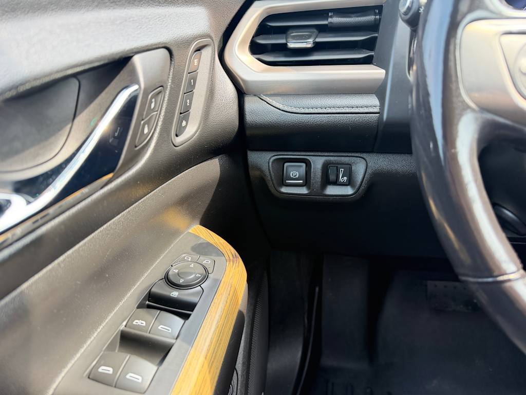 Thumbnail: 2018 GMC Acadia - 21