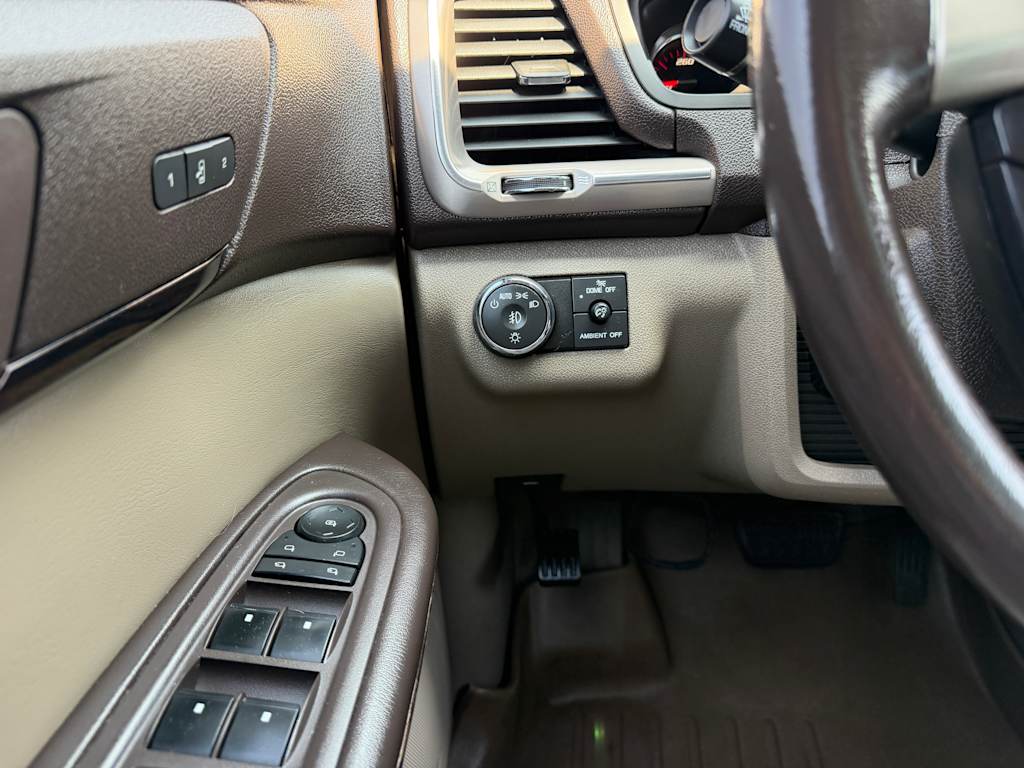 Thumbnail: 2014 GMC Acadia - 19