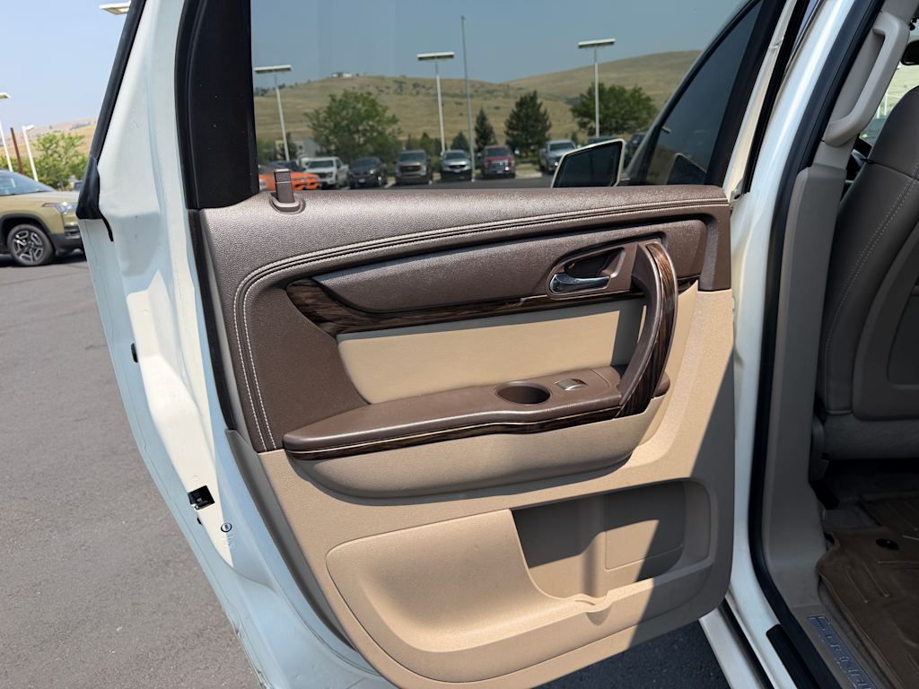 Thumbnail: 2014 GMC Acadia - 27