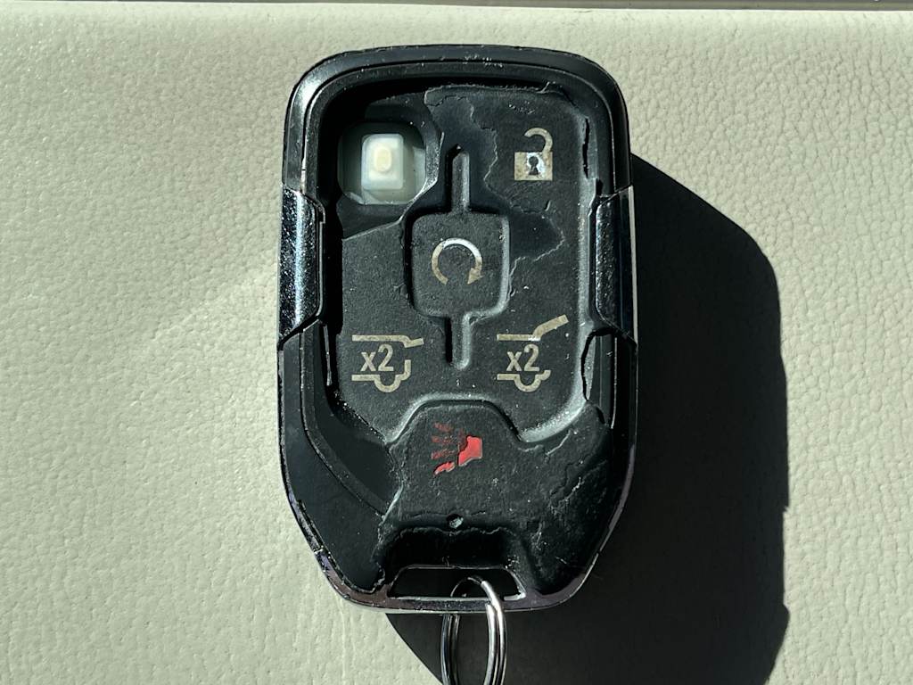 Thumbnail: 2017 GMC Yukon - 18