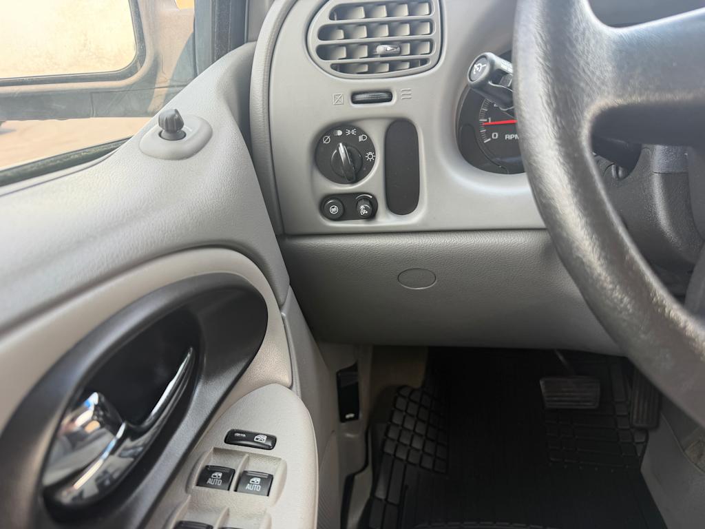 Thumbnail: 2006 Chevrolet TrailBlazer - 19