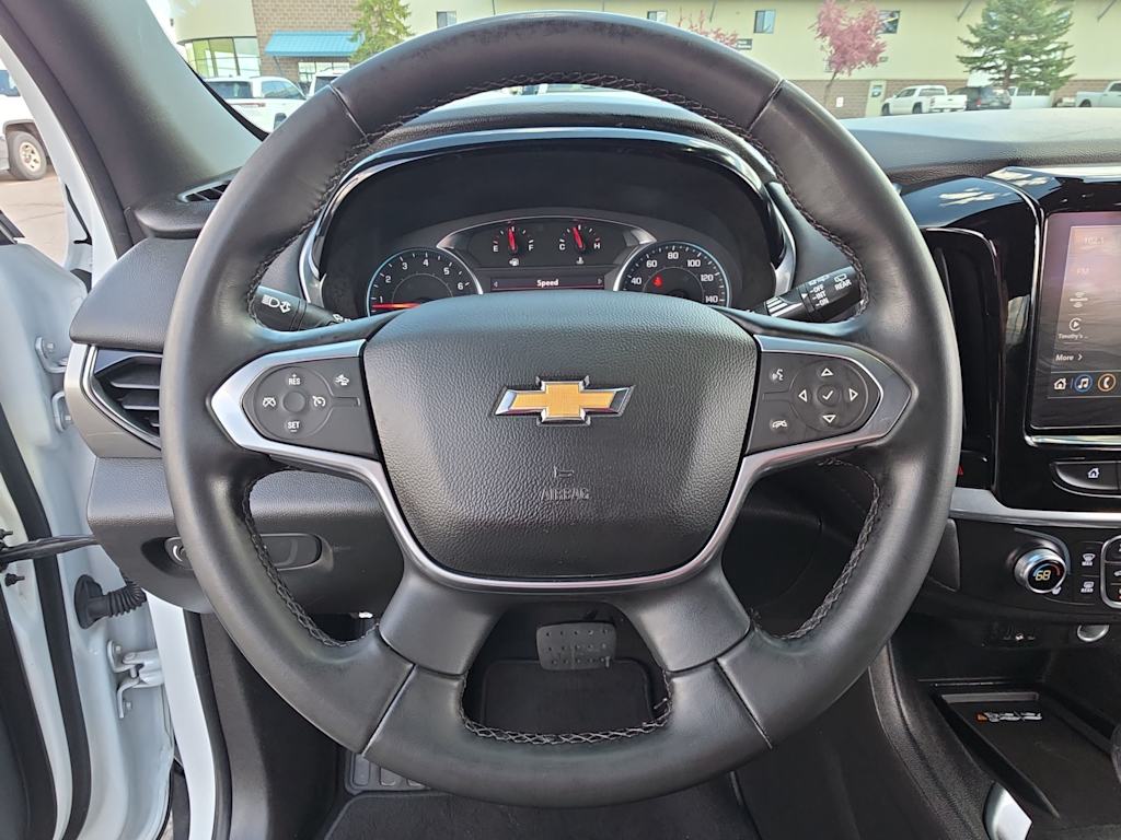 Thumbnail: 2023 Chevrolet Traverse - 14