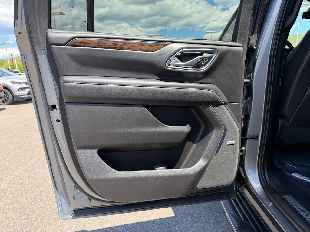 Thumbnail: 2021 Chevrolet Suburban - 23