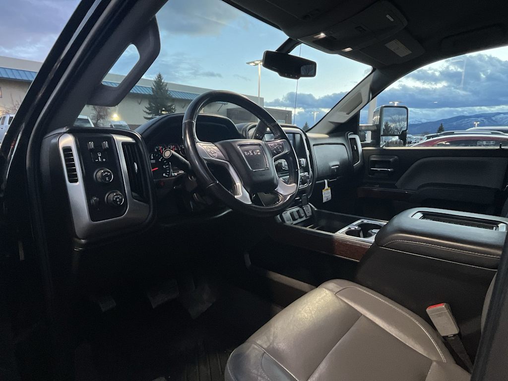 2018 GMC Sierra 2500 SLT 2