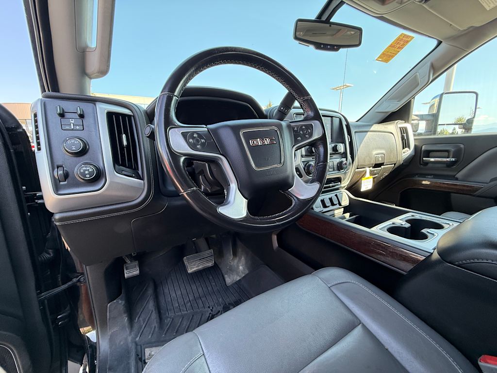 Thumbnail: 2018 GMC Sierra 2500 - 3