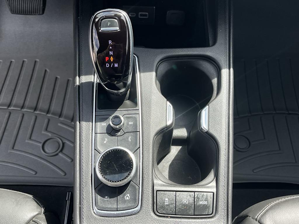 Thumbnail: 2023 Cadillac XT4 - 16