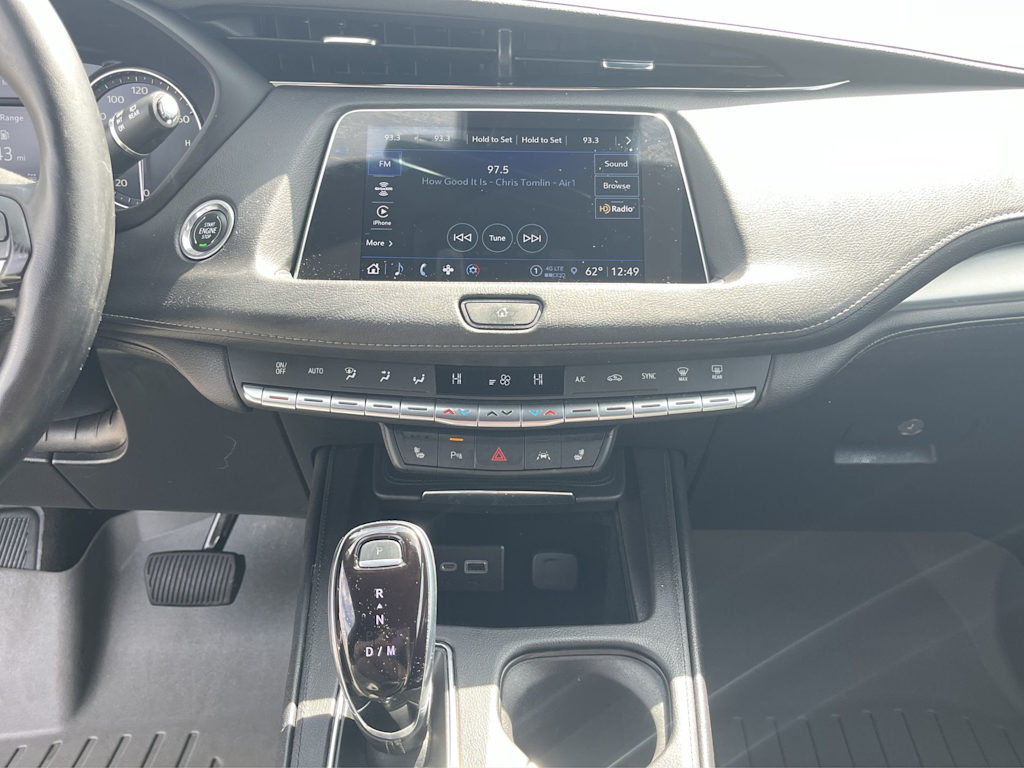 Thumbnail: 2023 Cadillac XT4 - 15