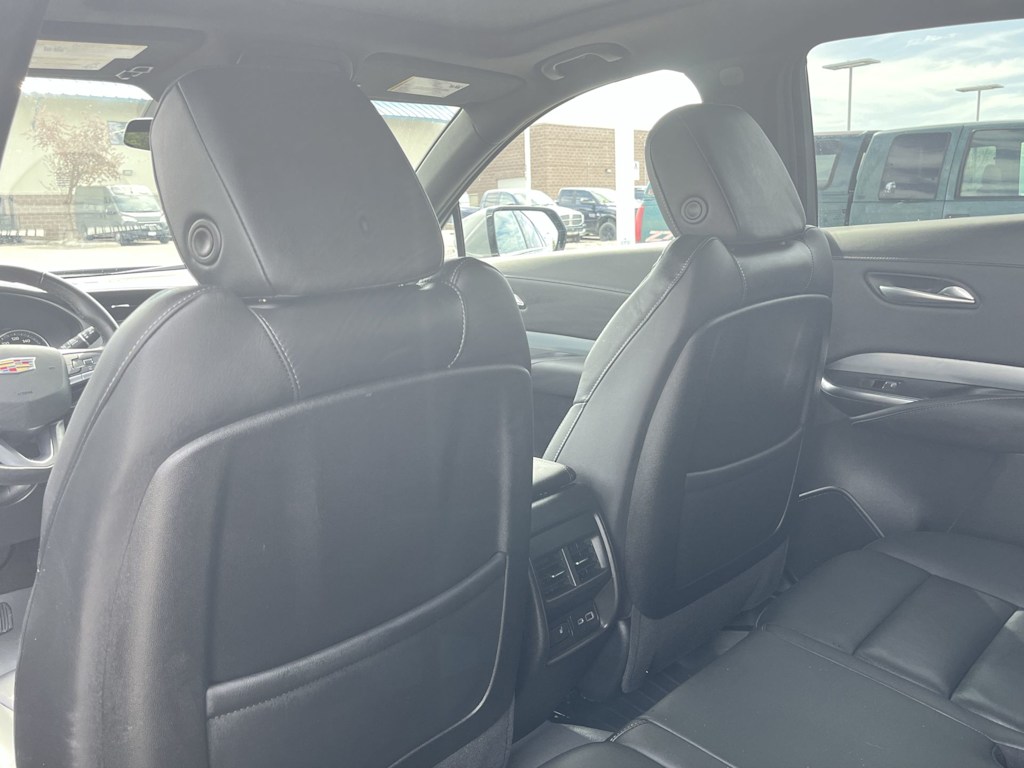 Thumbnail: 2023 Cadillac XT4 - 13