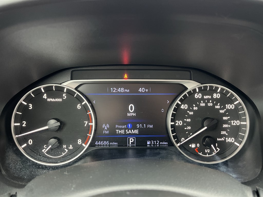 2023 Nissan Altima SR 16
