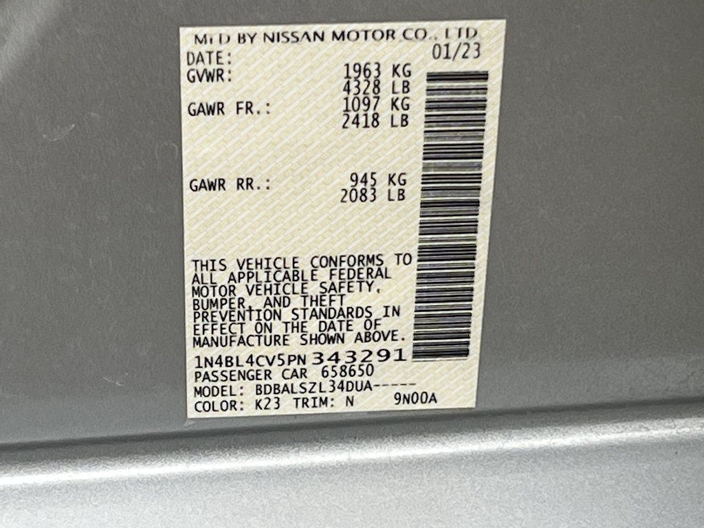 2023 Nissan Altima SR 19