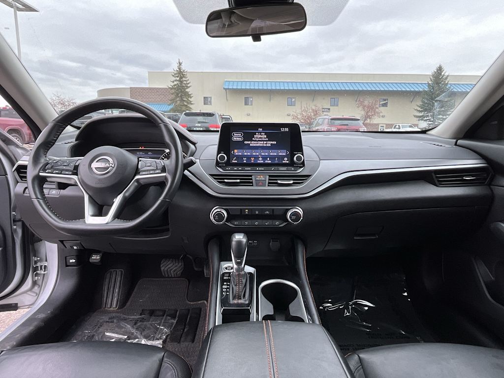2023 Nissan Altima SR 10