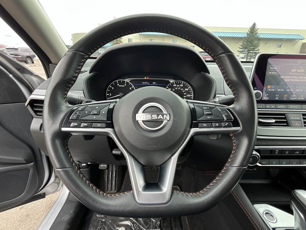 2023 Nissan Altima SR 14