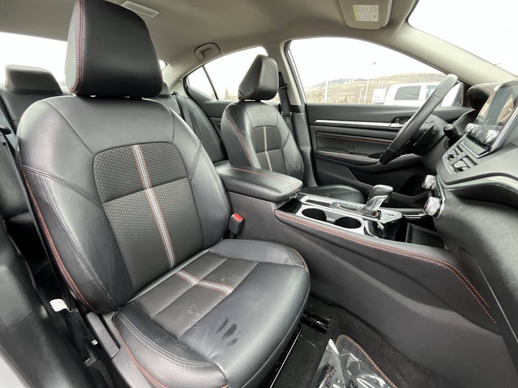 2023 Nissan Altima SR 12
