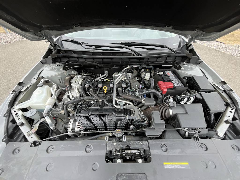 2023 Nissan Altima SR 9