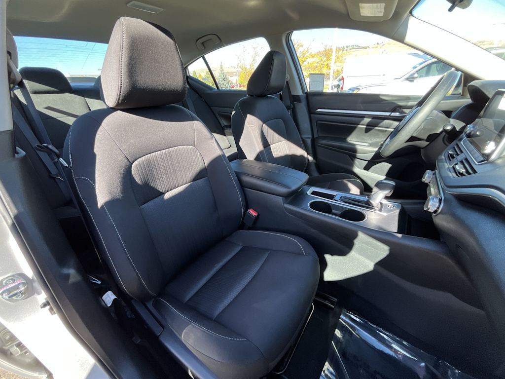 Thumbnail: 2022 Nissan Altima - 12