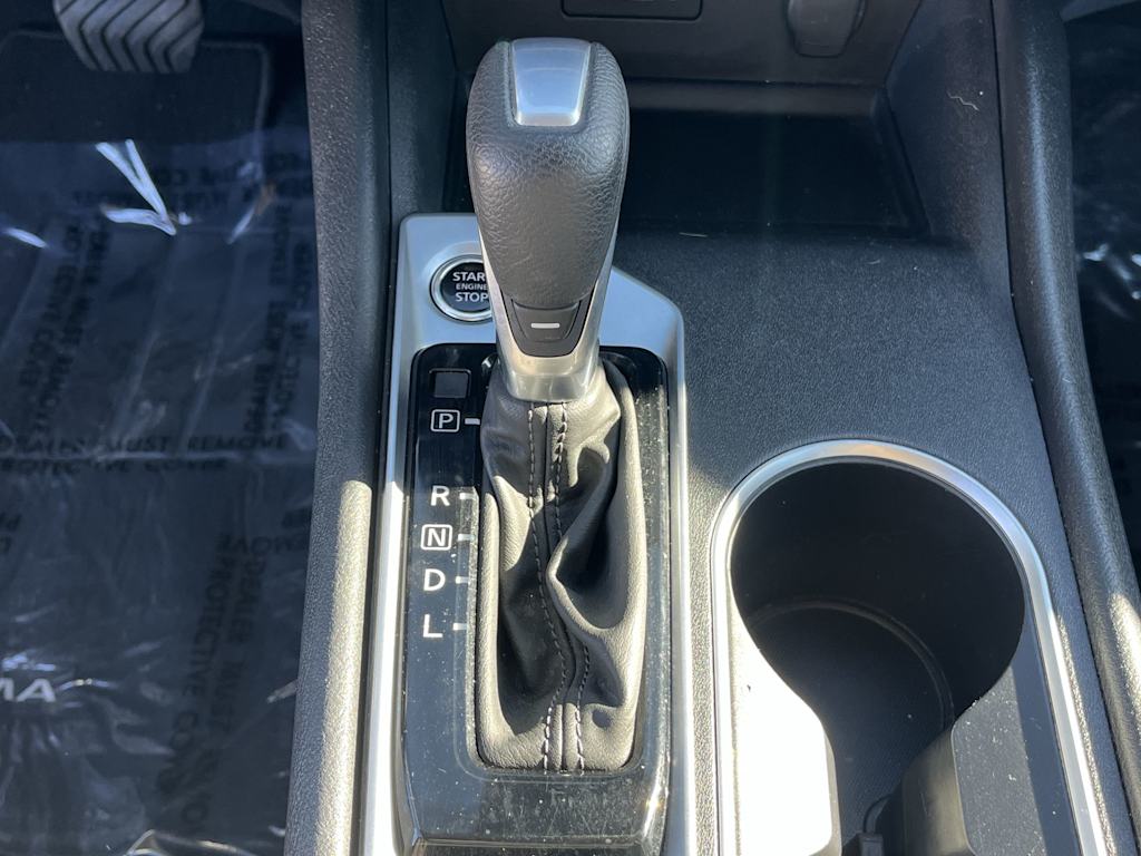 Thumbnail: 2022 Nissan Altima - 16