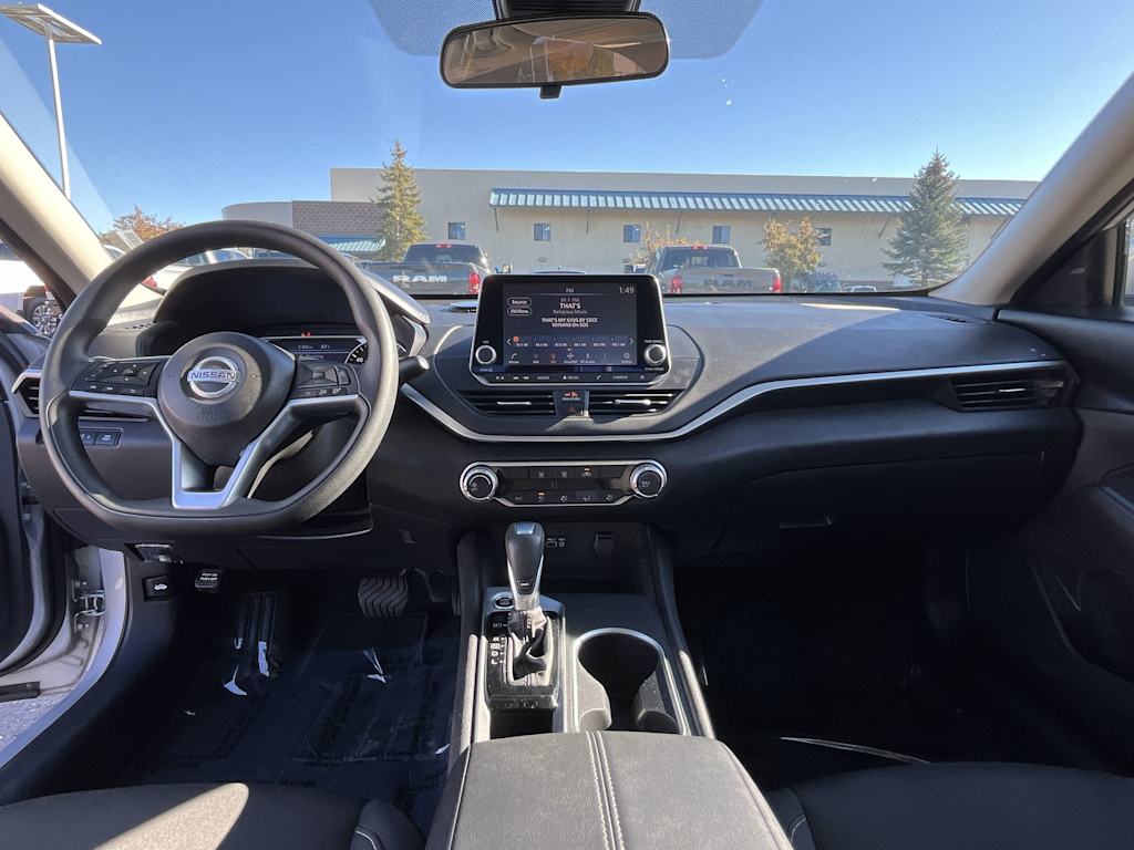 Thumbnail: 2022 Nissan Altima - 10