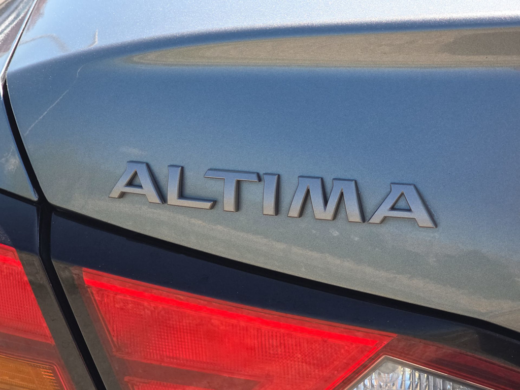 Thumbnail: 2023 Nissan Altima - 7
