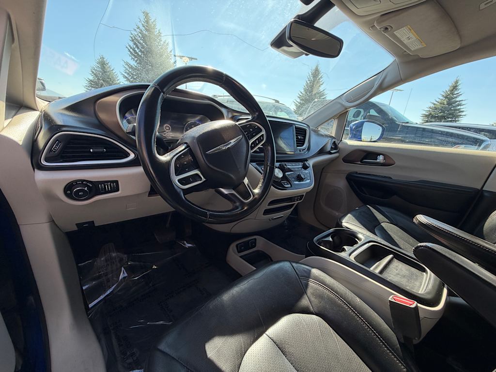 Thumbnail: 2018 Chrysler Pacifica - 2