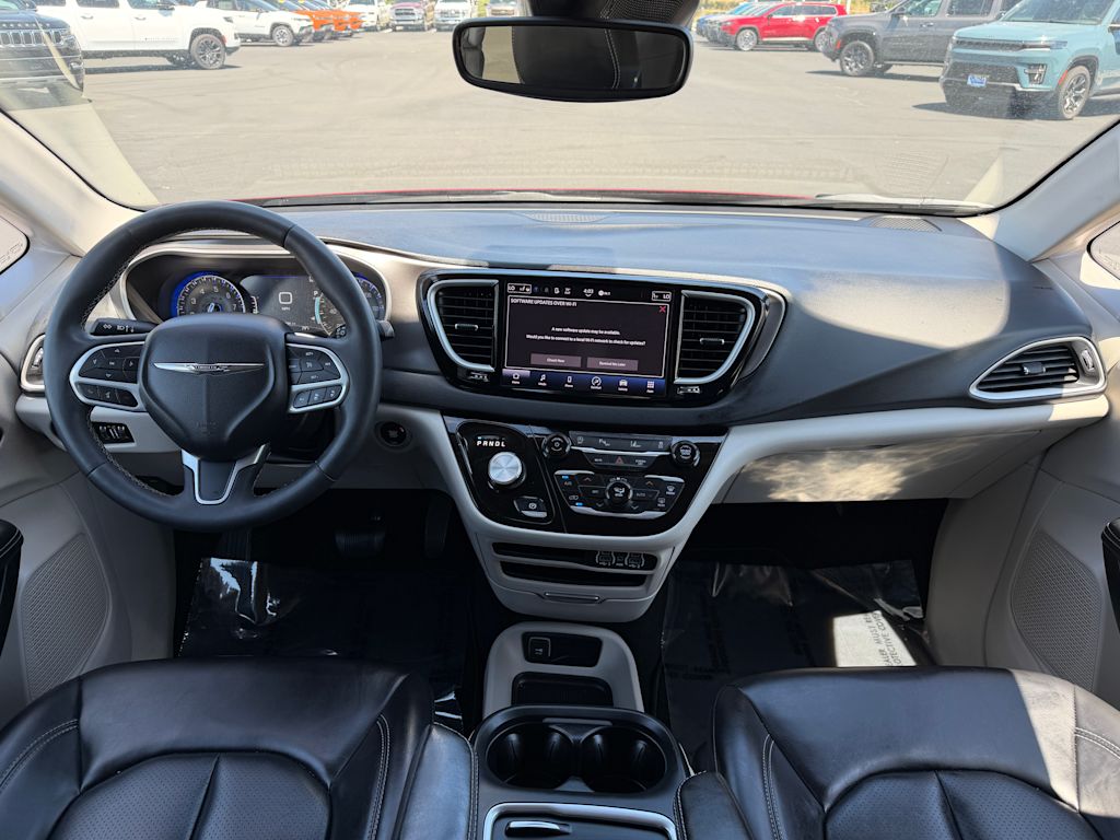 Thumbnail: 2023 Chrysler Pacifica - 2