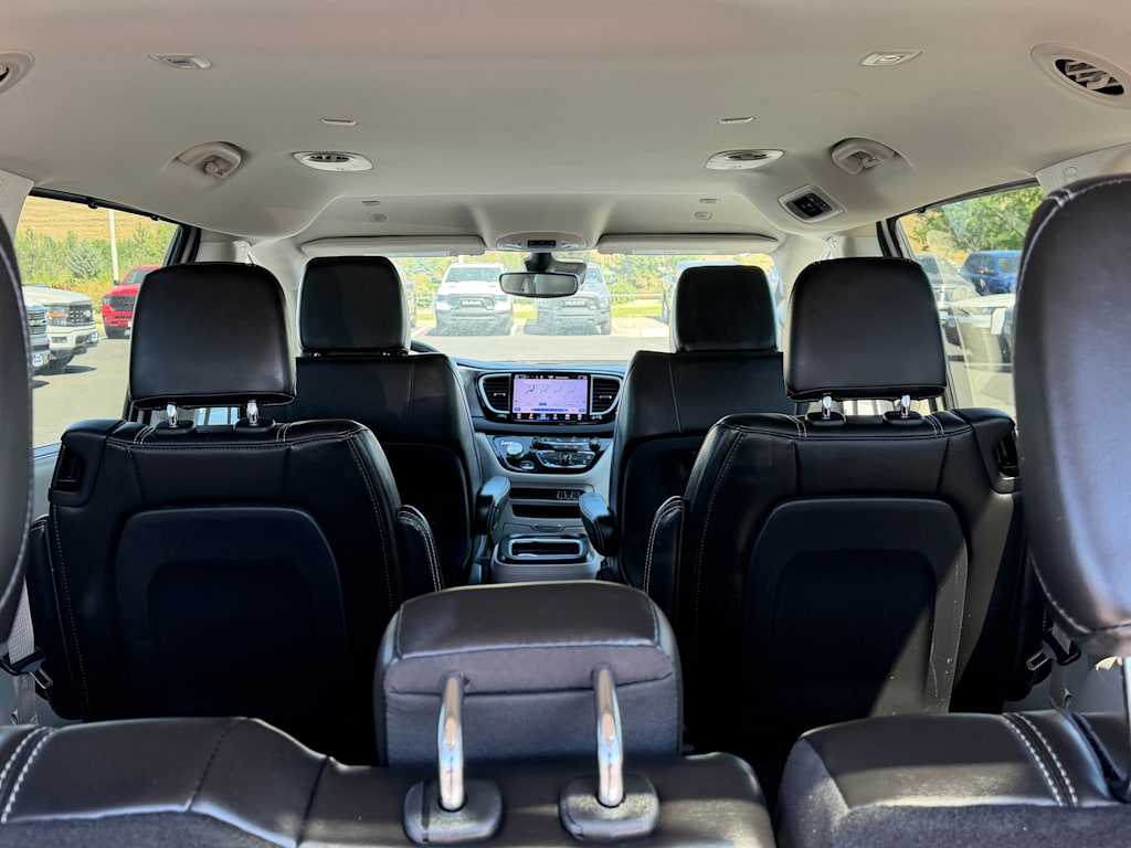 Thumbnail: 2024 Chrysler Pacifica - 9