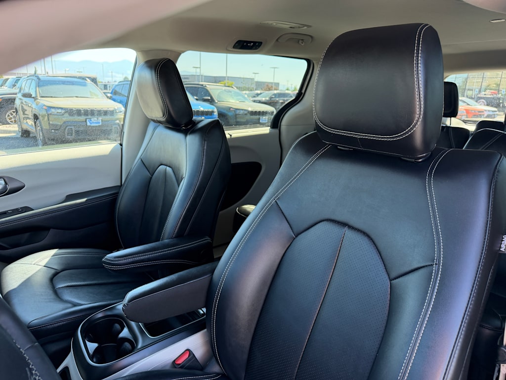 Thumbnail: 2024 Chrysler Pacifica - 7