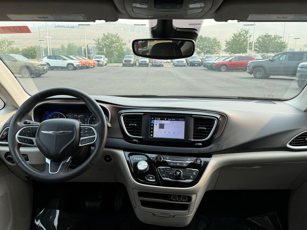 Thumbnail: 2023 Chrysler Voyager - 2